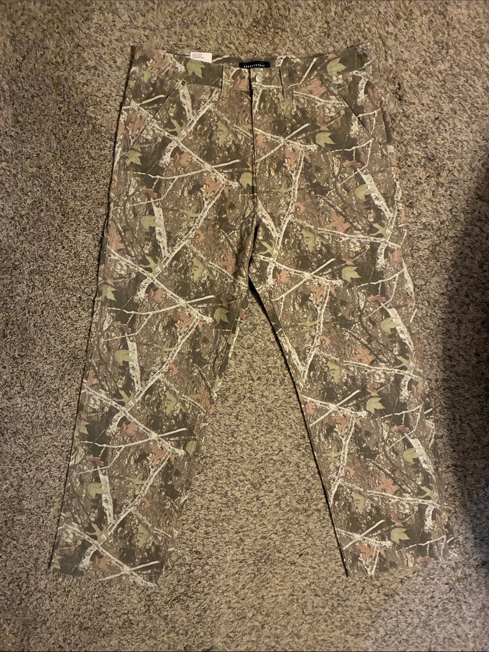 Aeropostale men’s camo carpenter pants -size XL NWT
